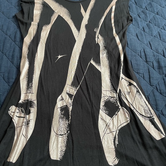 A Pointe Shoe Dress for the Dancer! - Picture 3 of 5